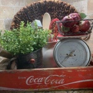 Meet your Posher, Lynda